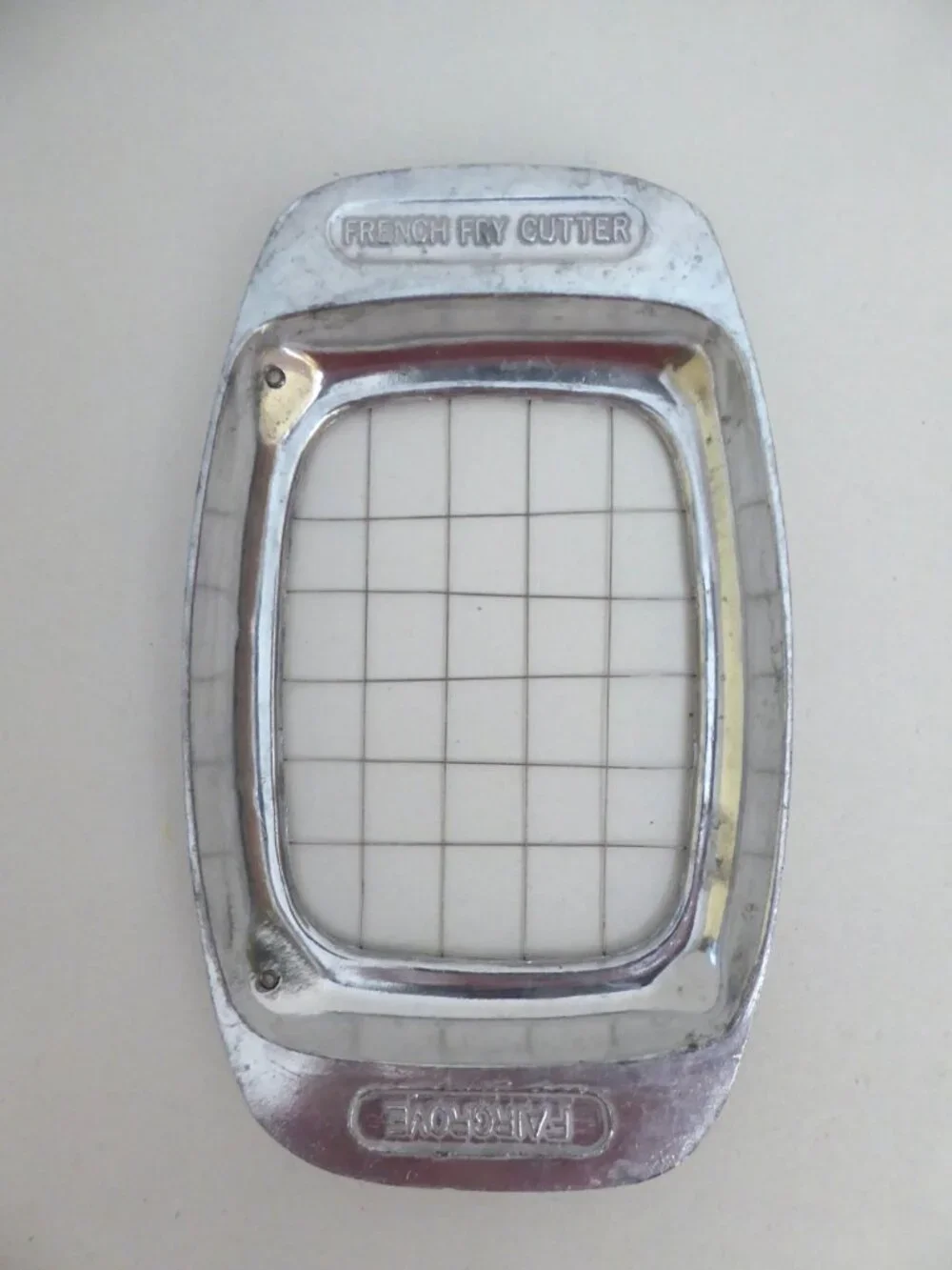 VINTAGE HAND HELD FRENCH FRY CUTTER FAIRGROVE BRAND METAL WIRE